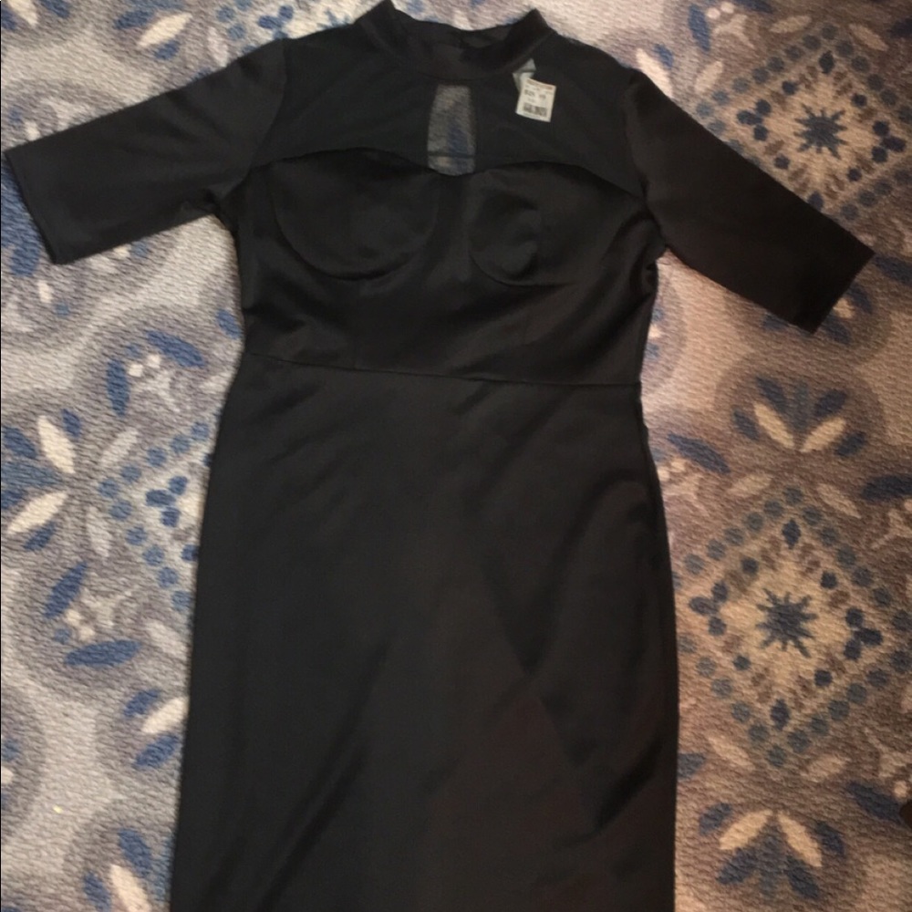 Black keyhole dress with mid length sleeves